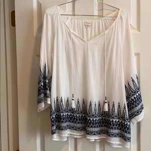 White and navy flowy long sleeve shirt